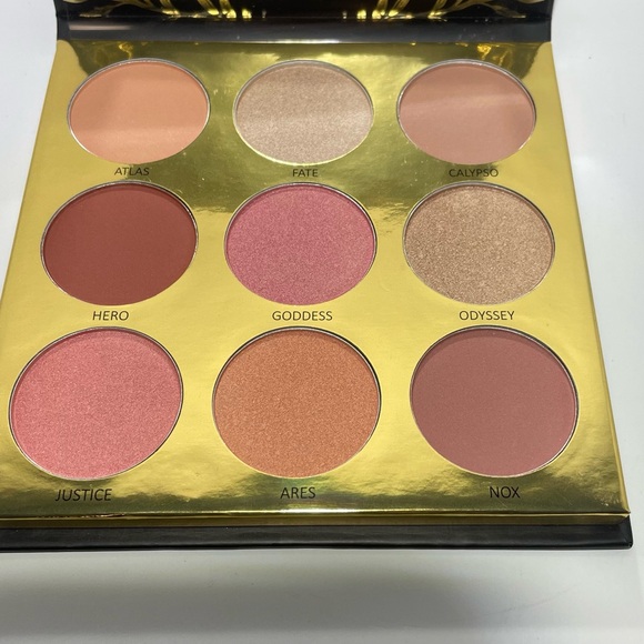 Athena by Laritzy Cosmetics Assorted Eyeshadow Palette-New - Picture 3 of 3